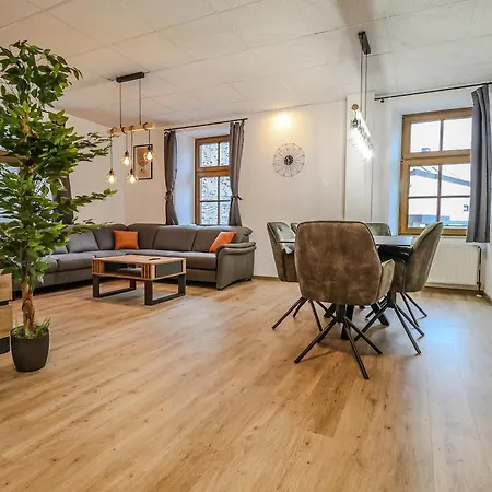 Familien Aktiv Oase An Der Mosel, Naehe Bernkastel, Zentrale Ausgangslage ,120 Qm, Fruehstuecksservice Apartment *